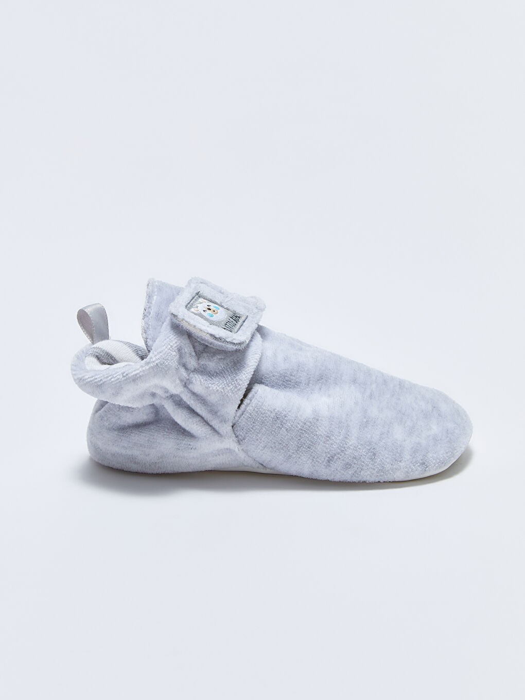 Gri Cırt Cırtlı Etiket Baskılı Erkek Bebek Yürüme Öncesi Panduf-1