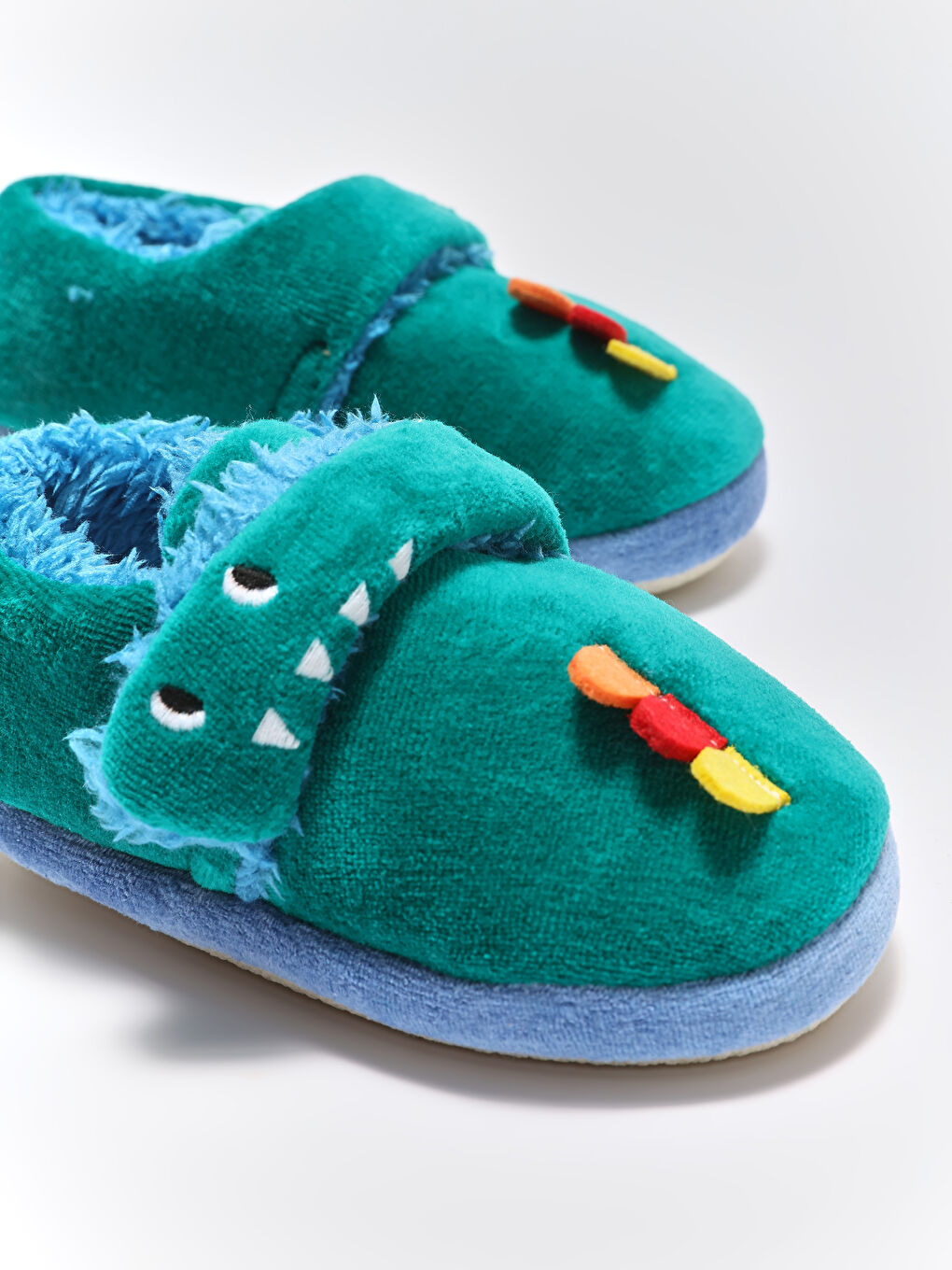 Yeşil 3D Aplikeli Cırt Cırtlı Erkek Bebek Ev Ayakkabısı-3