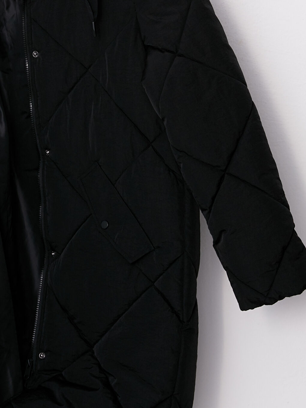 Hooded Quilted Women's Puffer Coat-5