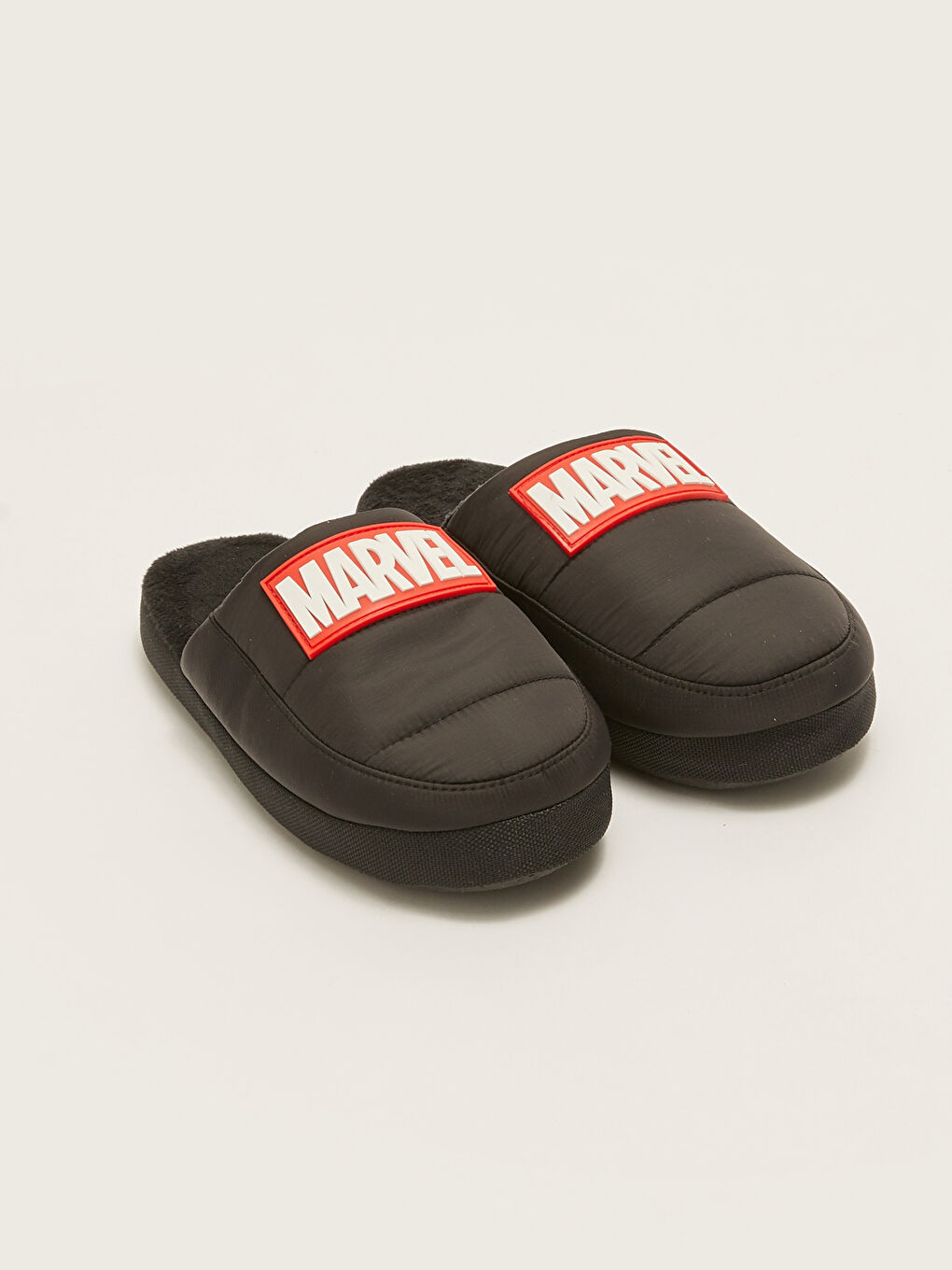 LCW STEPS Лицензирани Marvel домашни чехли с детайл на емблема за момчета -W22536Z4-HUC