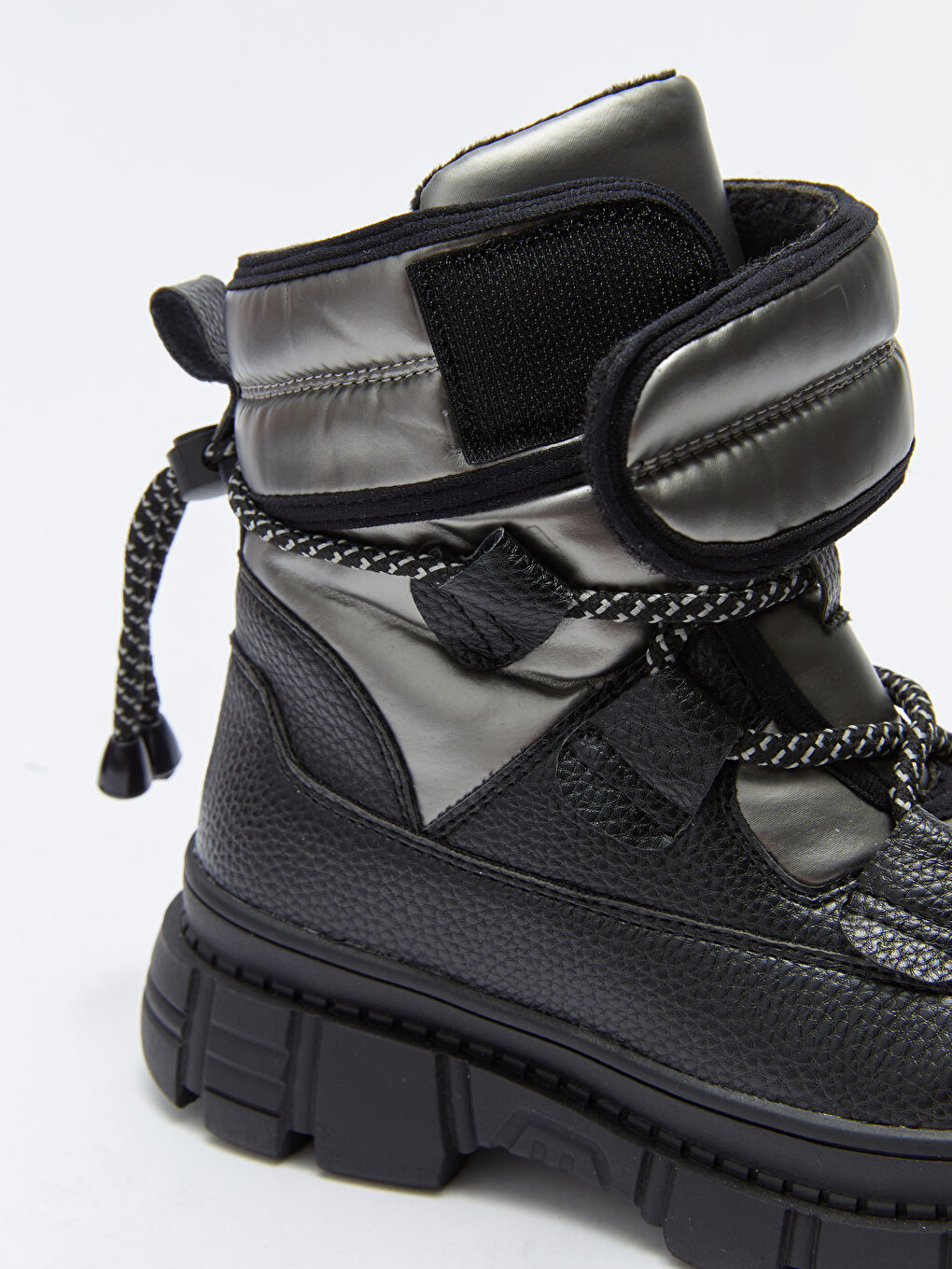 LCW STEPS Mädchen Schneestiefel mit Lederoptik Schnürsenkel und Klettverschluss -W22595Z4-HUC