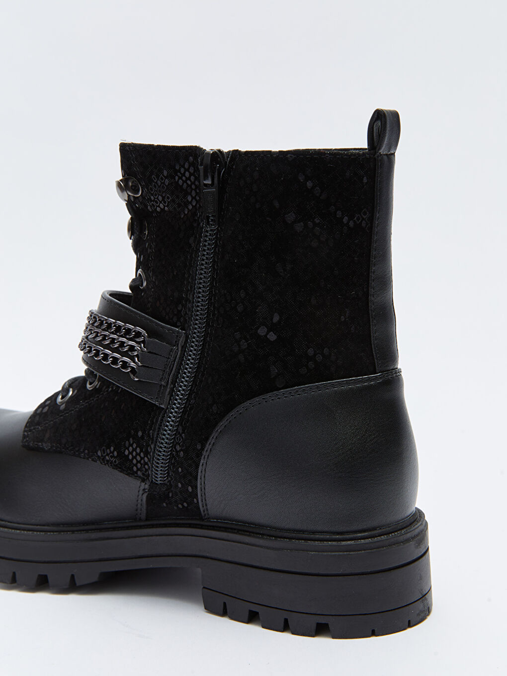 Siyah Deri Görünümlü Bağcık ve Fermuarlı Kız Çocuk Bot-5