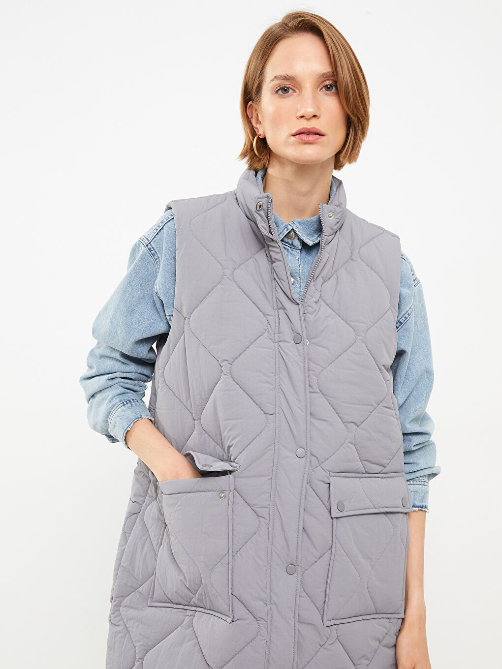 Funnel Neck Quilted Women's Puffer Gilet-2