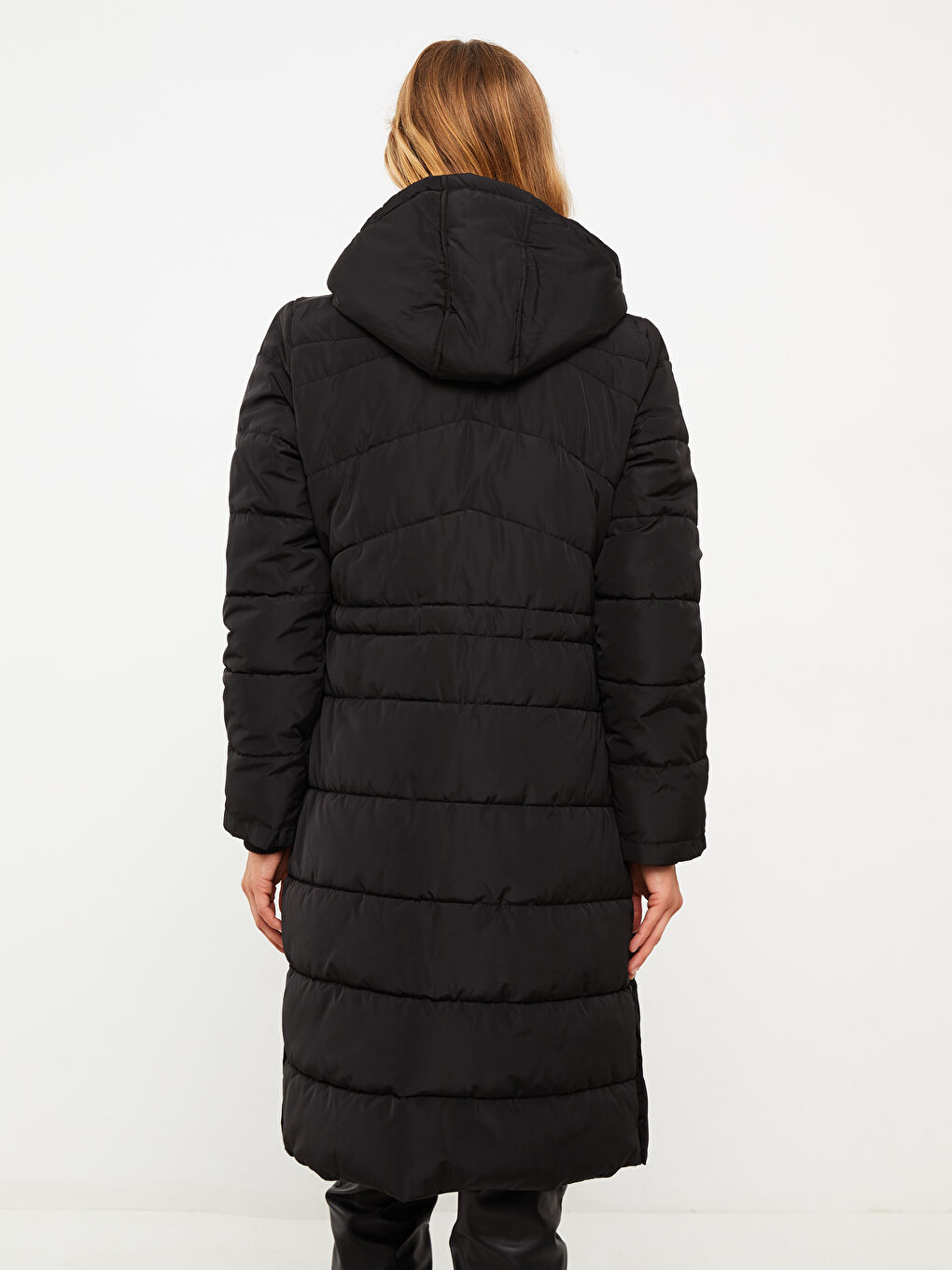 Әйелдерге арналған капюшонды өрнексіз пуховик пальто-5