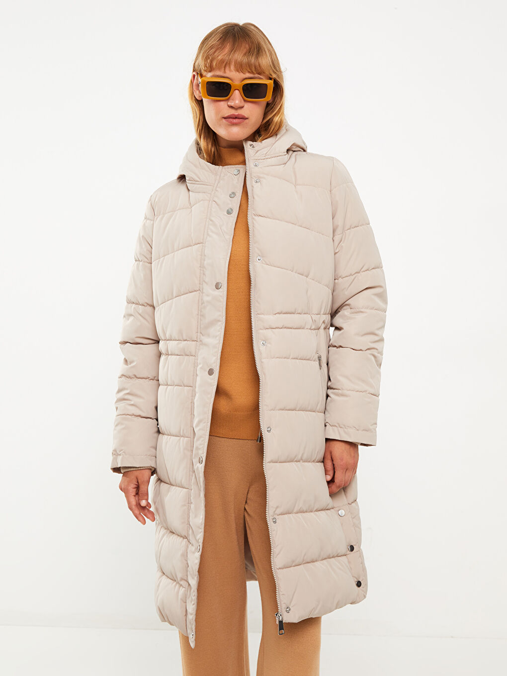 Geaca Matlasată Simplu cu Glugă pentru Femei-1