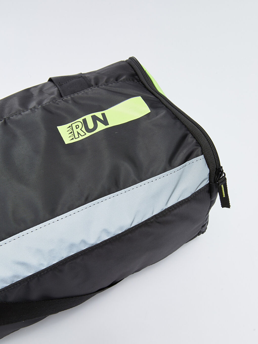 Siyah Renk Bloklu Erkek Çocuk Spor Çantası-4