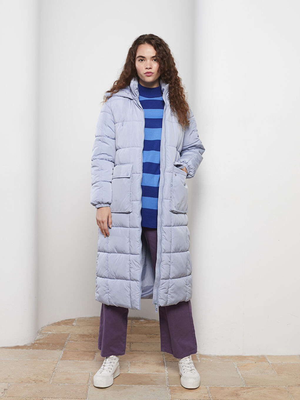 Стёганый пуховик с капюшоном для женщин-1
