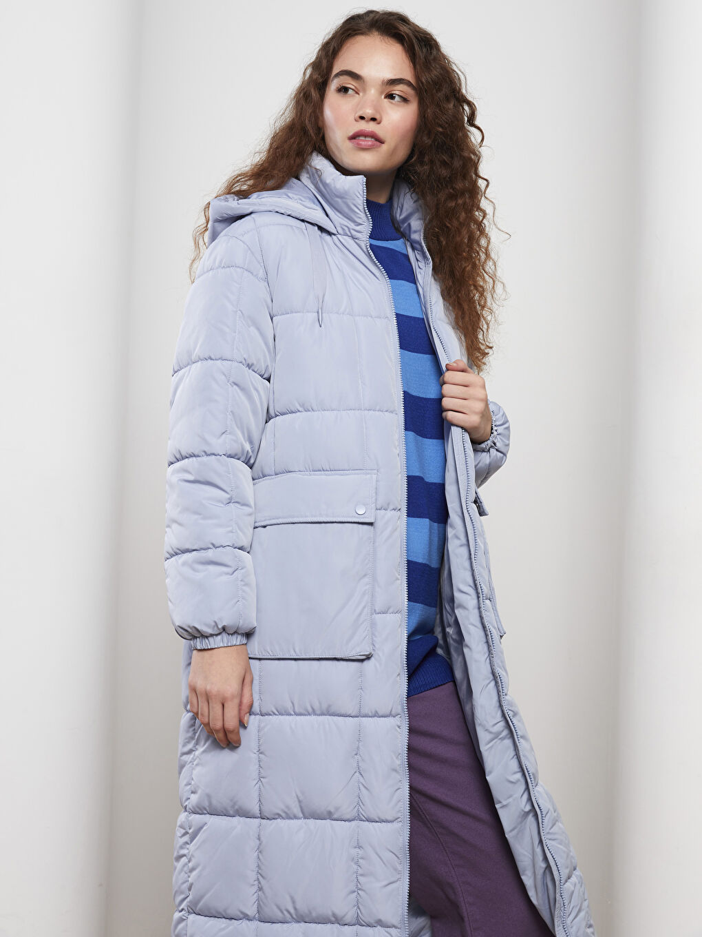 Стёганый пуховик с капюшоном для женщин-2