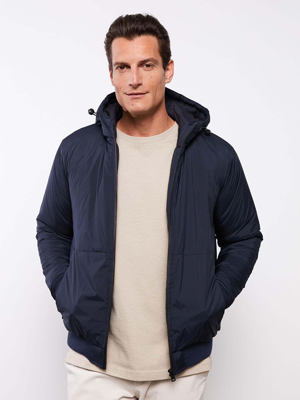 Palton Gros cu Glugă, Croială Standard pentru Bărbați