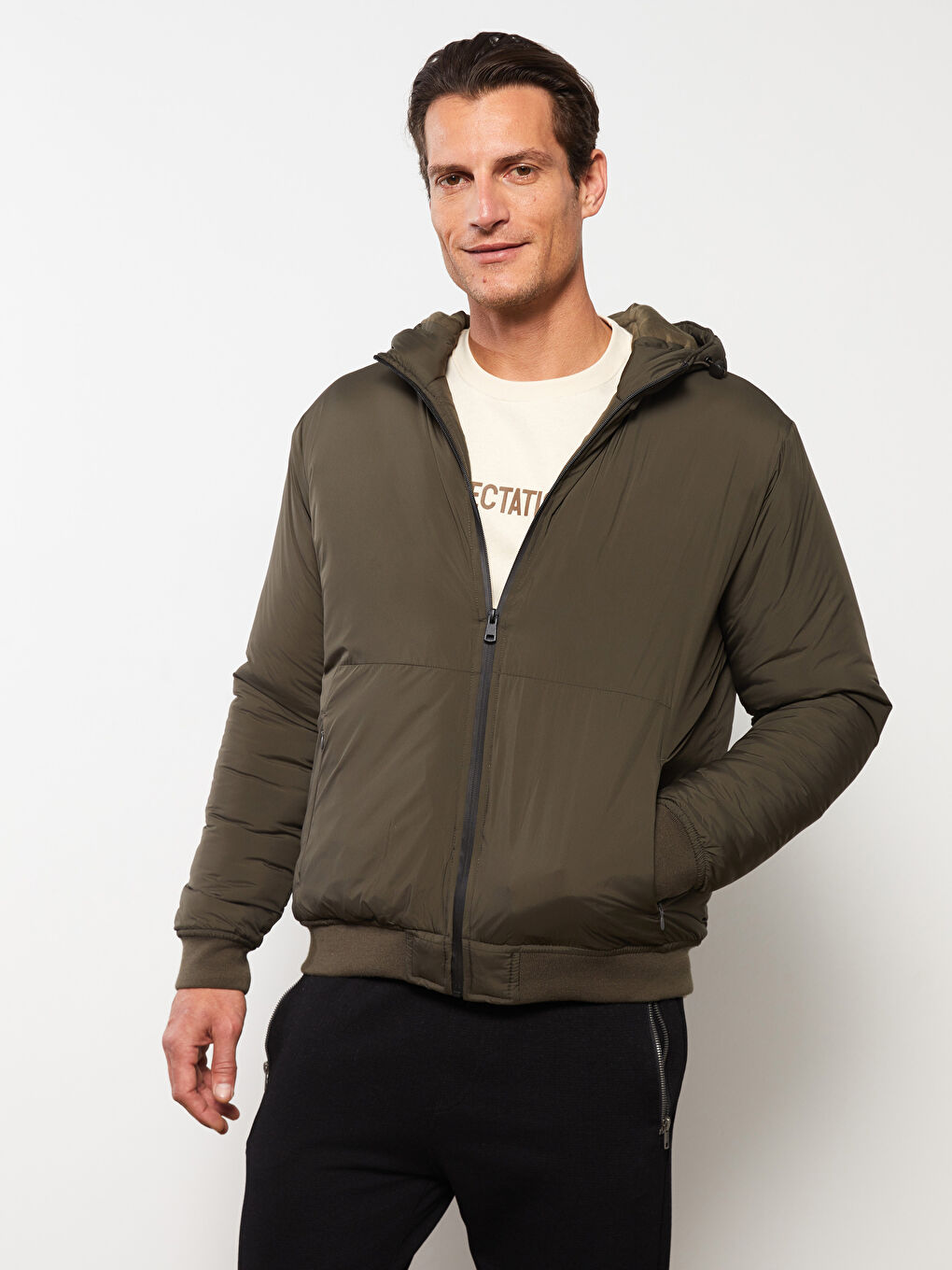 Мужское Толстое Пальто с Капюшоном Стандартного Кроя