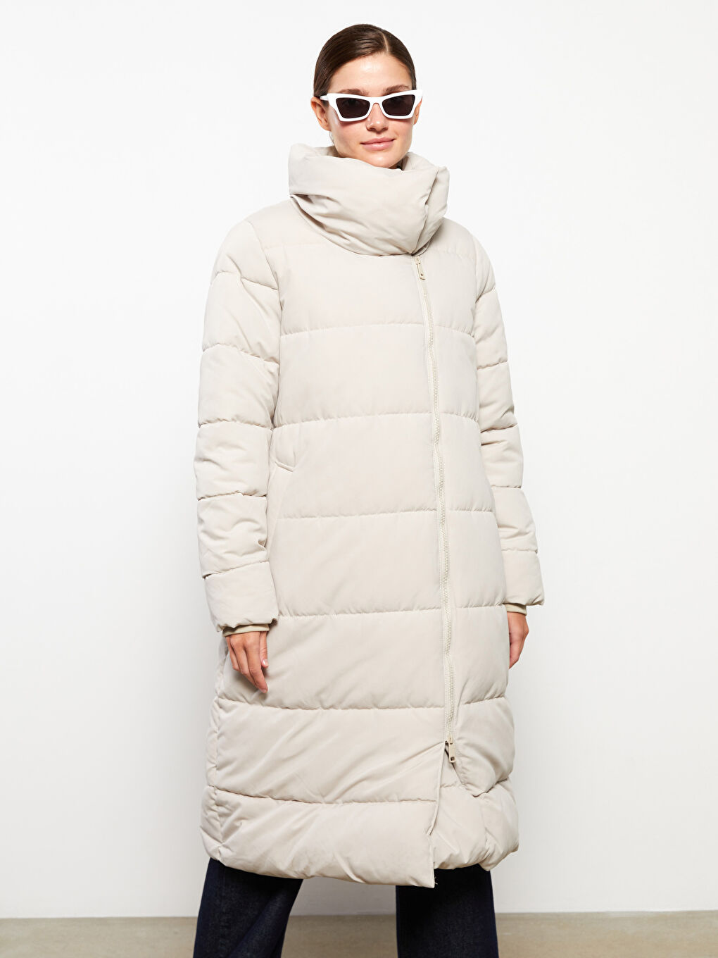 ياقة قمع كم طويل عادي معطف منتفخ للسيدات-1