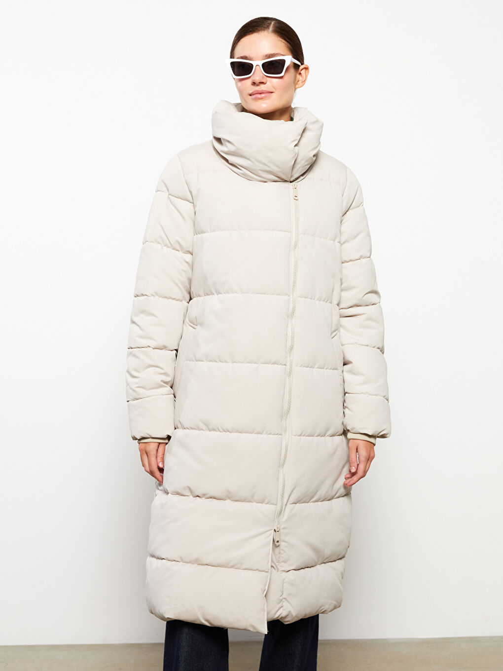 ياقة قمع كم طويل عادي معطف منتفخ للسيدات-2