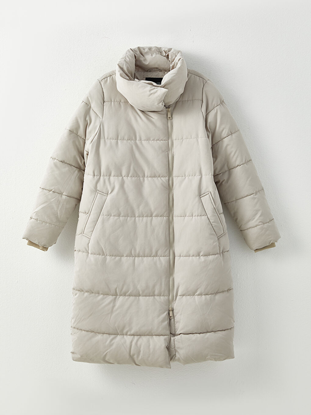 ياقة قمع كم طويل عادي معطف منتفخ للسيدات-6