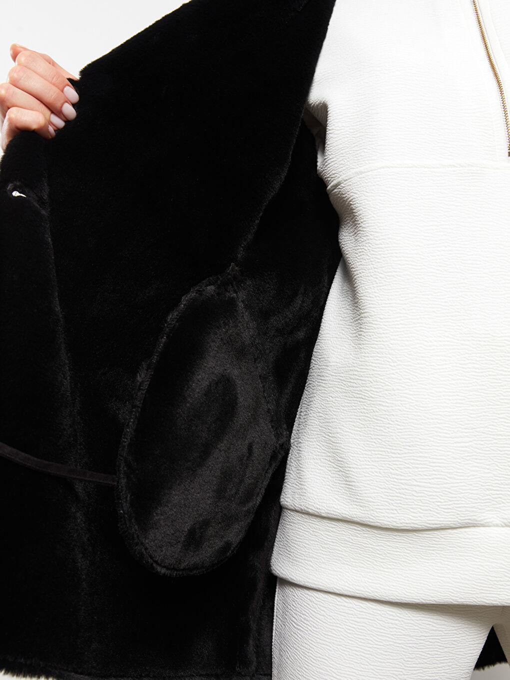 Jacket Neck Women's Faux Leather Coat-4