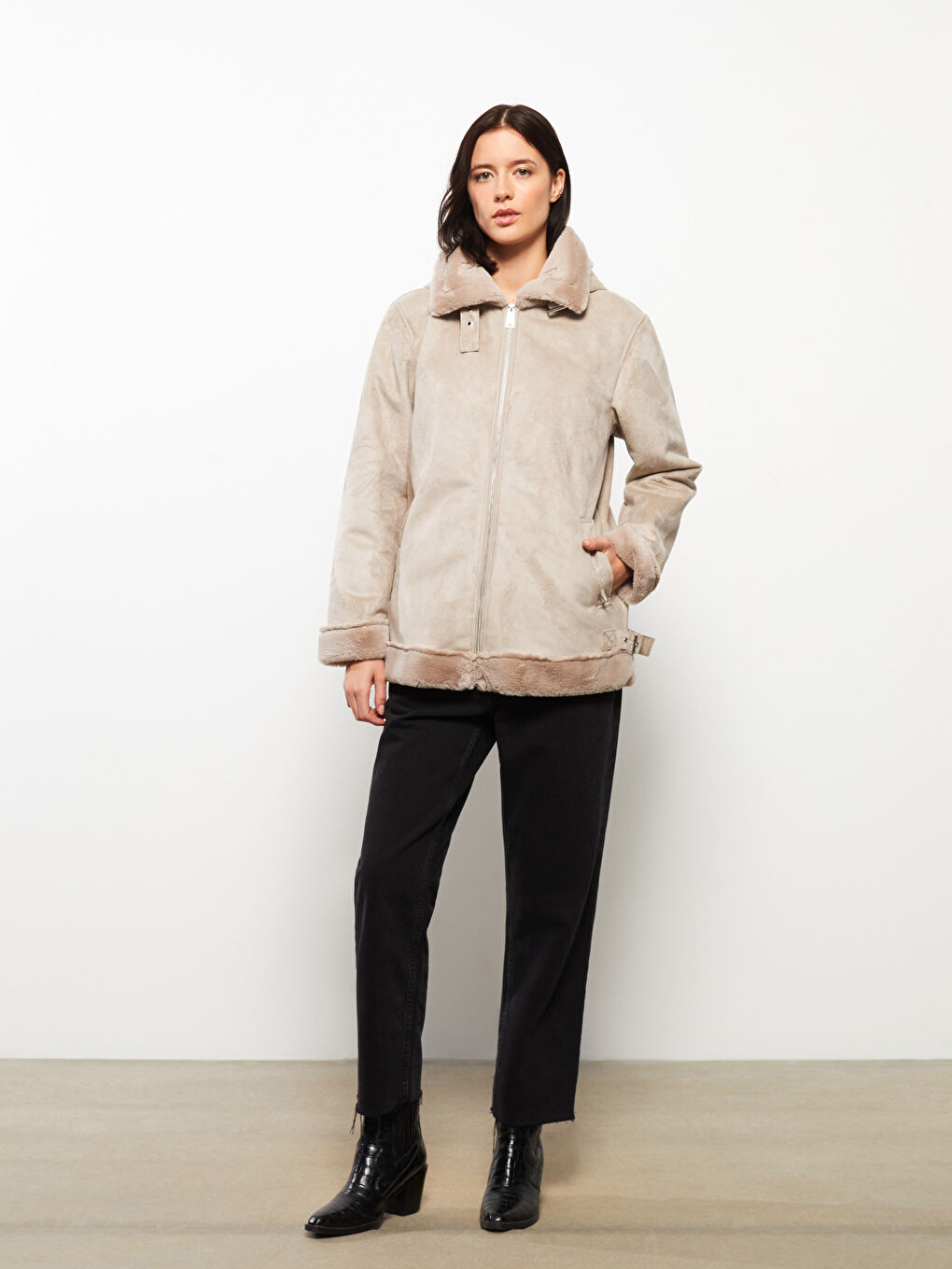 Bej Kapüşonlu Düz Uzun Kollu Kadın Deri Görünümlü Mont-2
