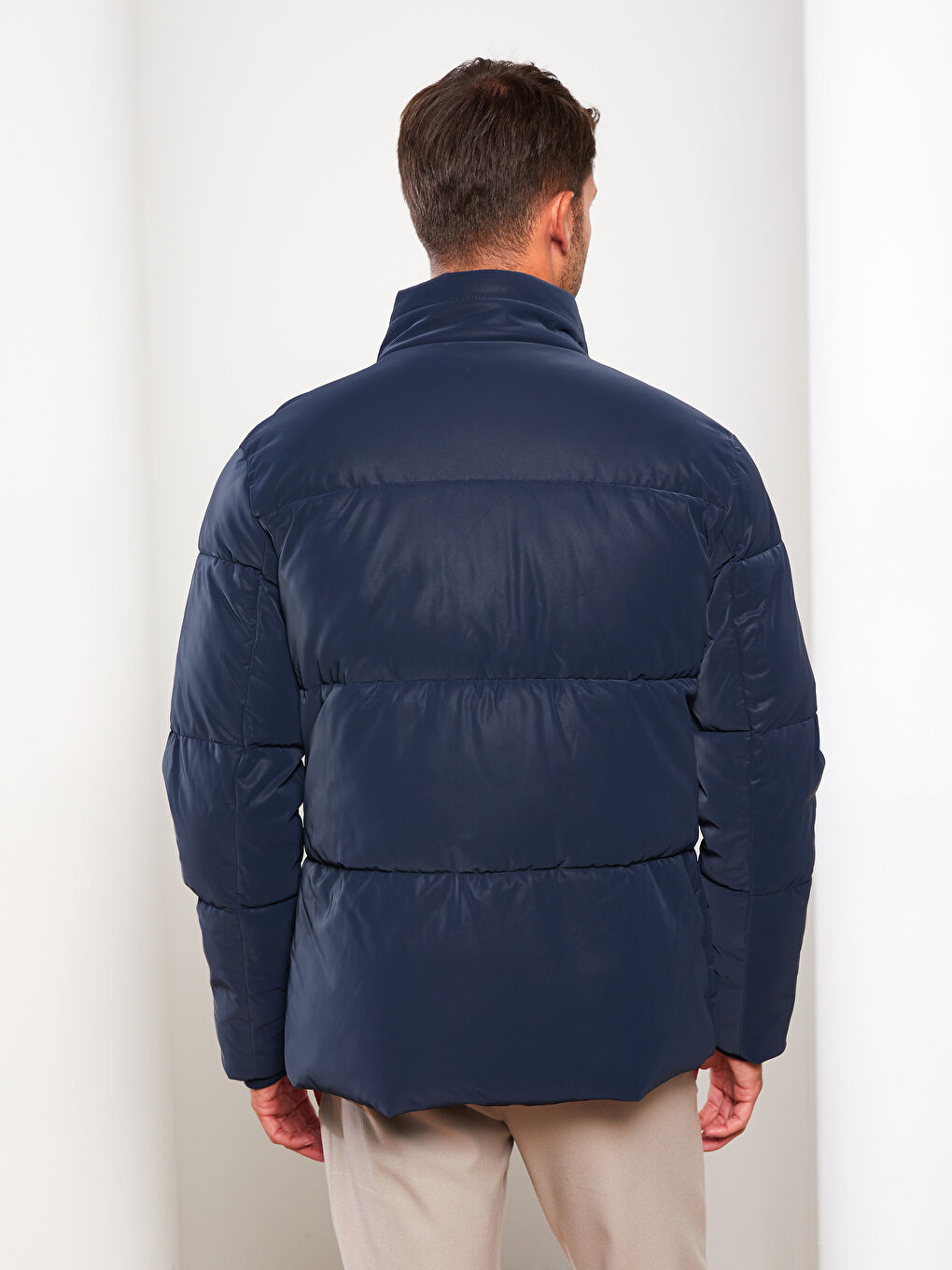 Lacivert Standart Kalıp Dik Yaka Erkek Şişme Mont-4