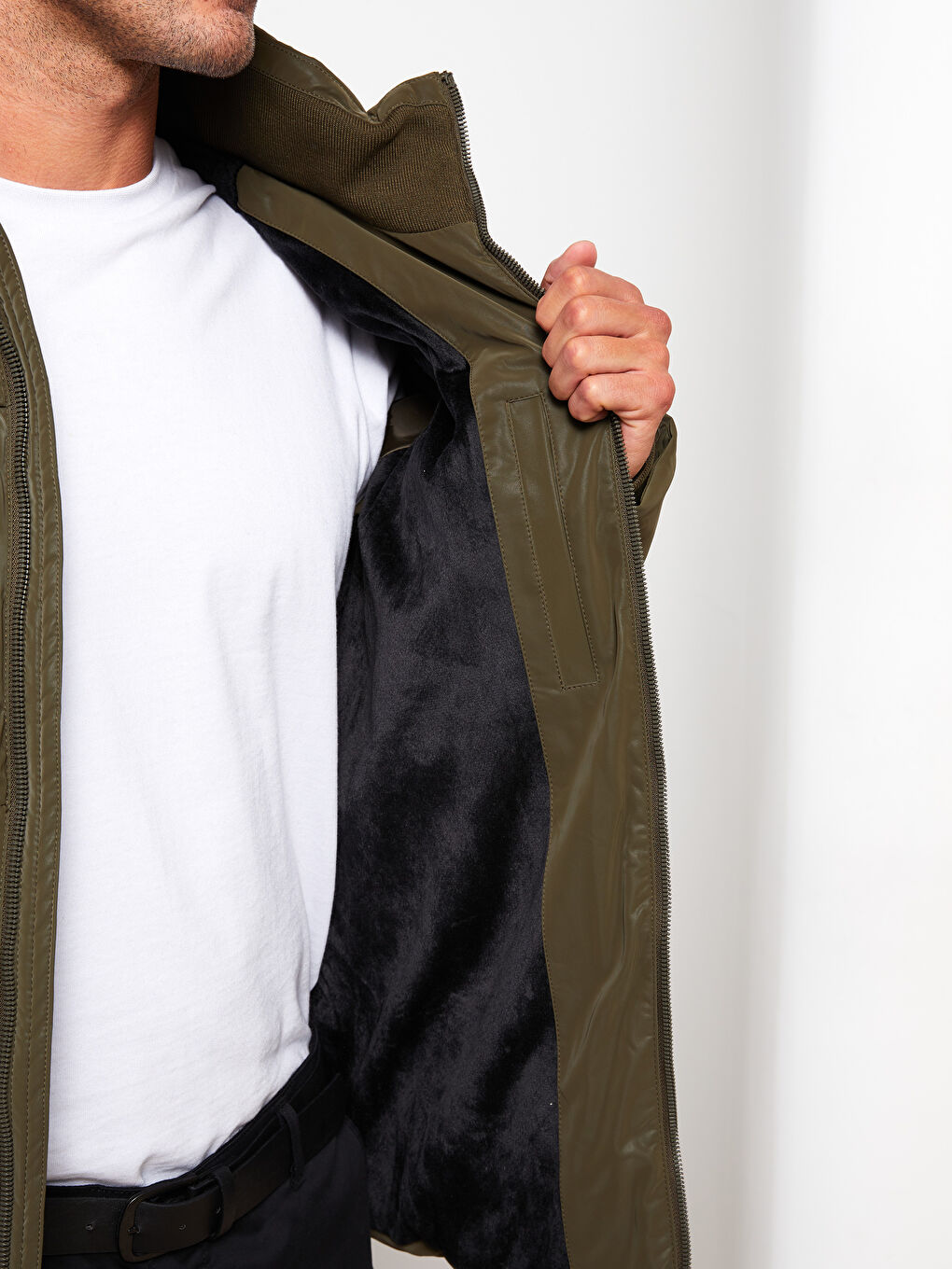 Manteau Bouffant à Capuche Coupe Standard pour Hommes-3