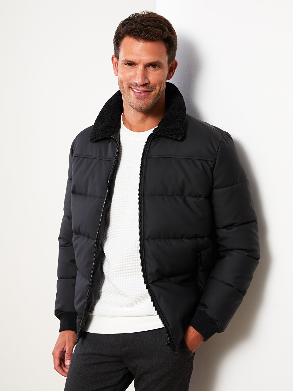 Siyah Standart Kalıp Gömlek Yaka Erkek Şişme Mont-1