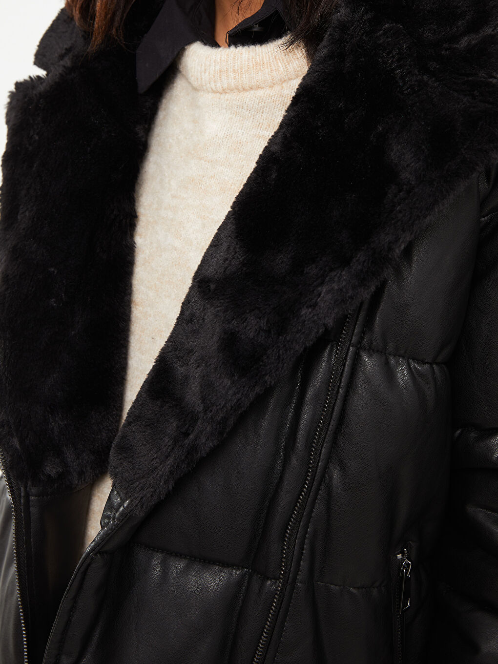 Siyah Şal Yaka Düz Uzun Kollu Kadın Deri Görünümlü Mont-4