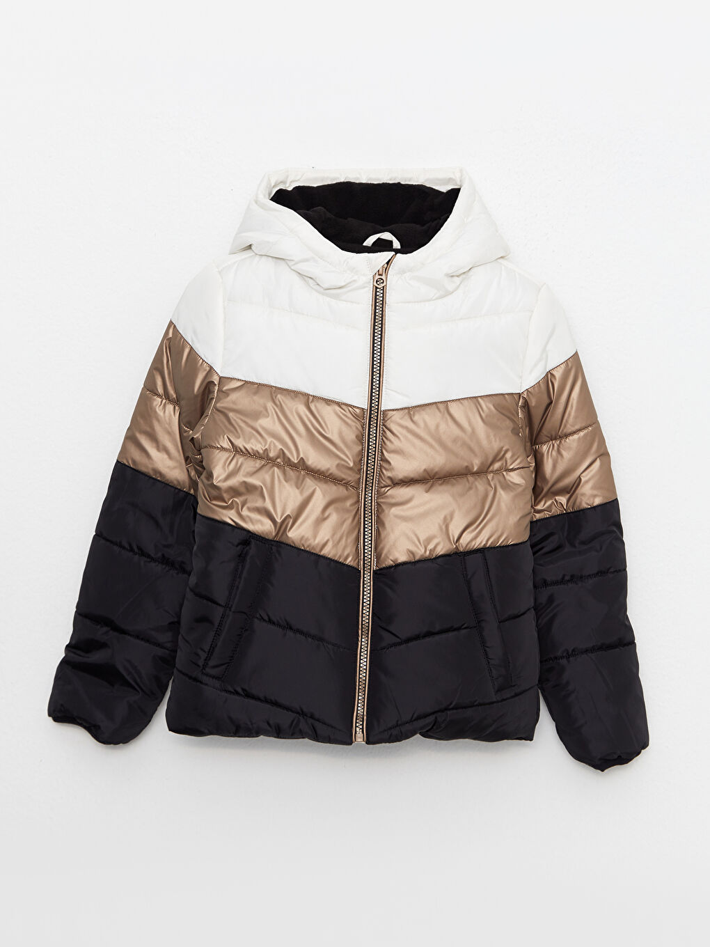 LCW Kids Hooded Boy Puffer with Color Block -W23074Z4-FDH