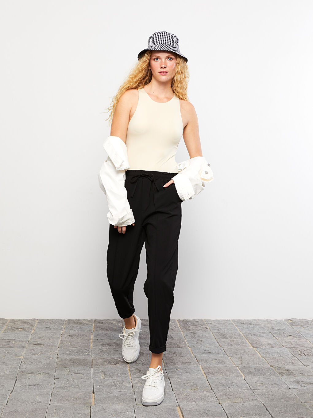 Siyah Kadın Beli Lastikli Düz Pantolon