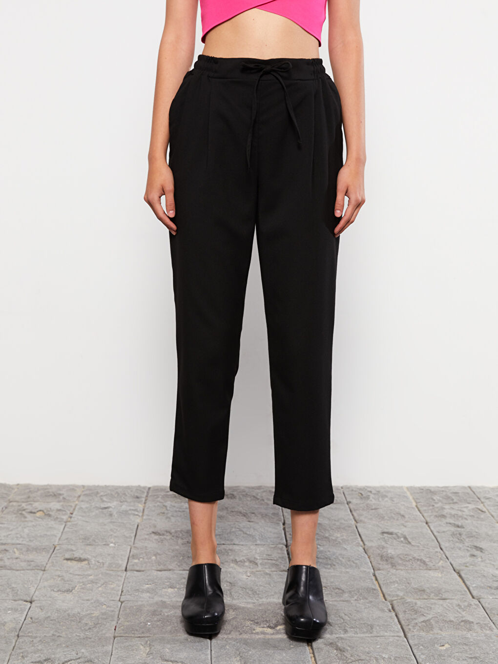 Siyah Kadın Beli Lastikli Düz Pantolon-2