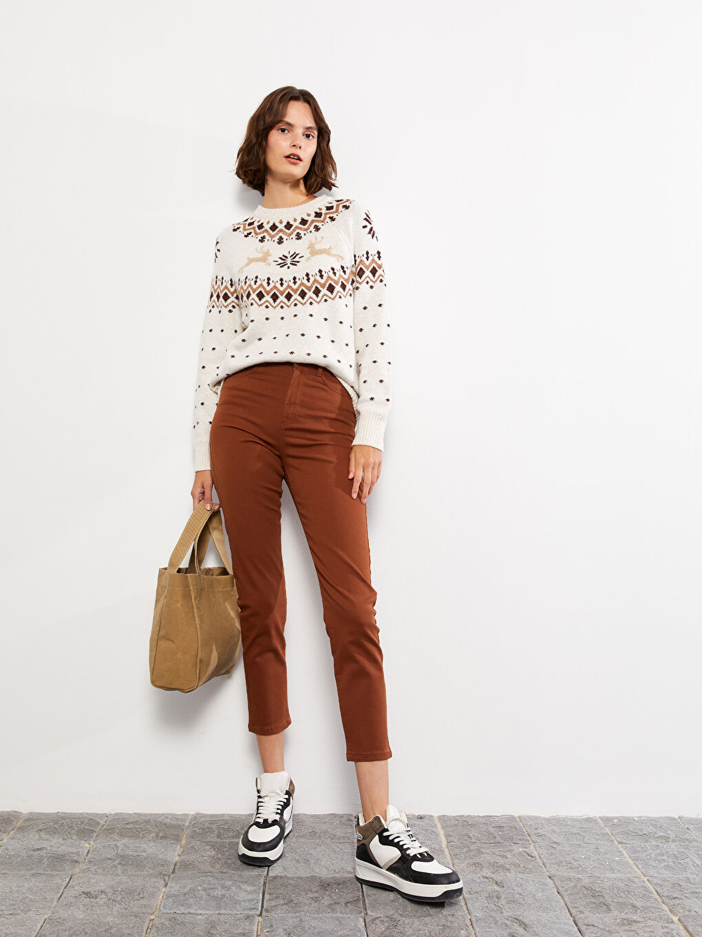 Standard Fit Regular Pocket Detailed Gabardine Women's Trousers -W23092Z8-HGN