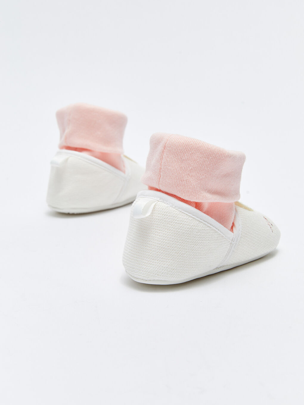 Ekru Nakışlı Çoraplı Kız Bebek Yürüme Öncesi Ayakkabı-4