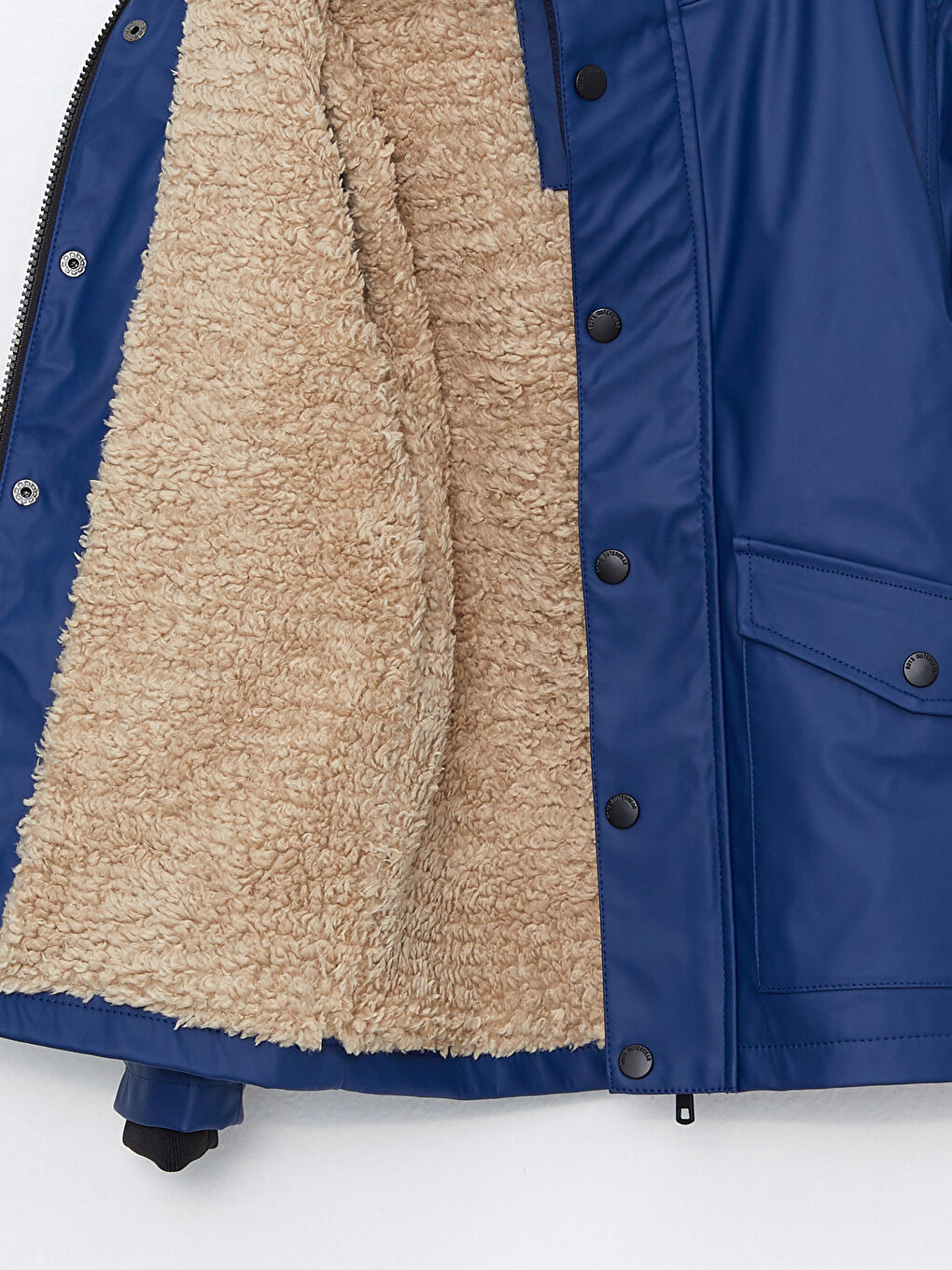 Базовое пальто для мальчика с капюшоном-6