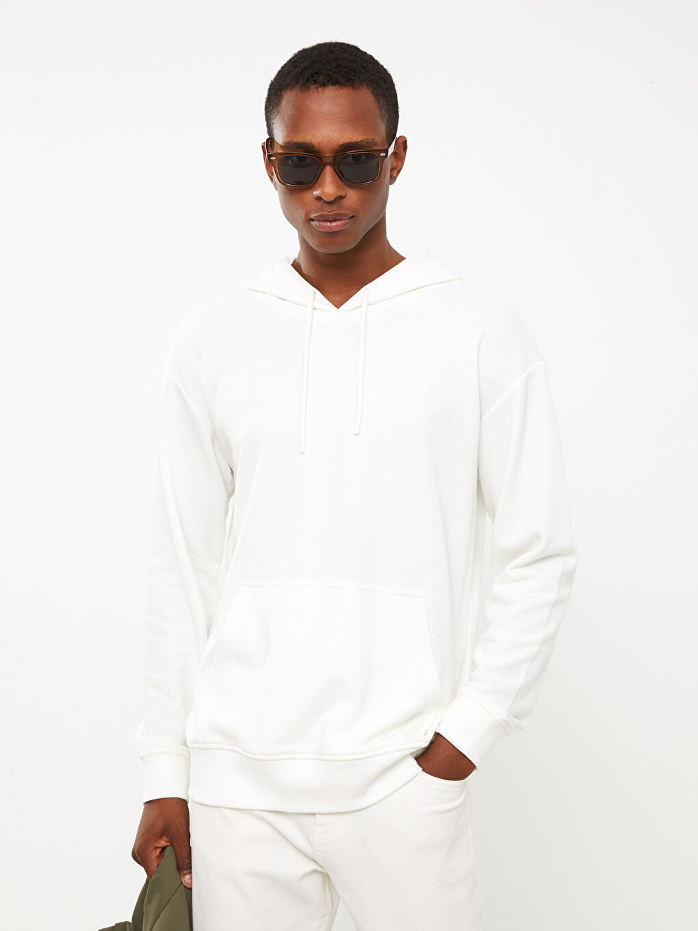 Базовая Мужская Толстовка с Капюшоном и Длинным Рукавом-2