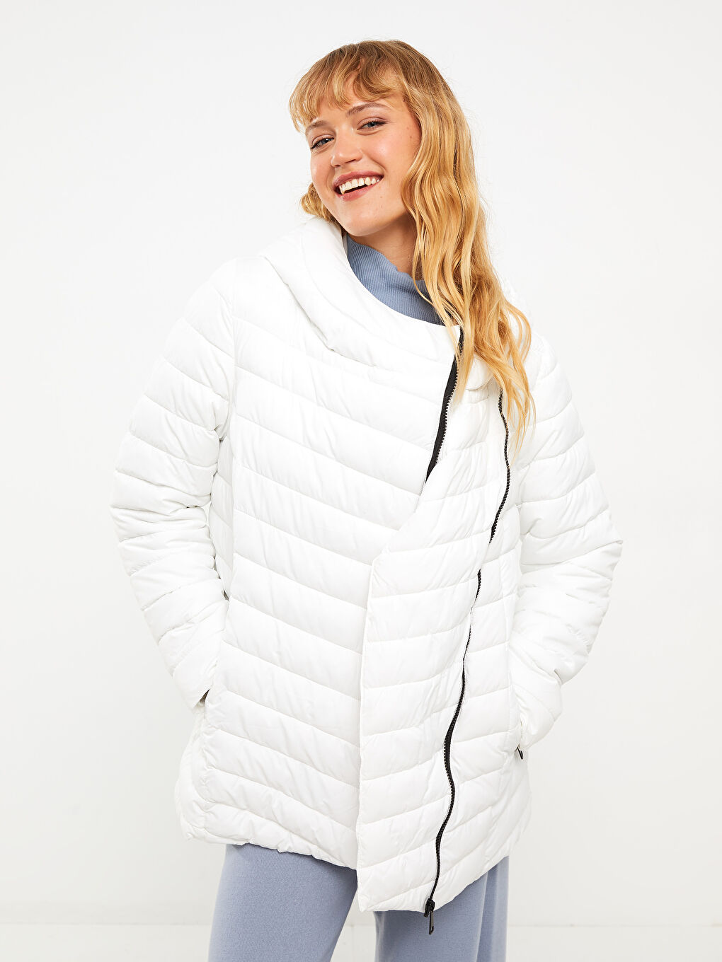 Women's Hooded Plain Puffer Coat-1