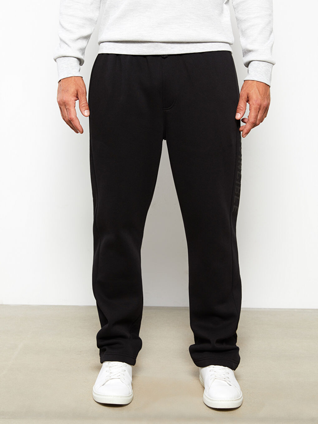 Standard Fit Men's Thick Sweatpants-2