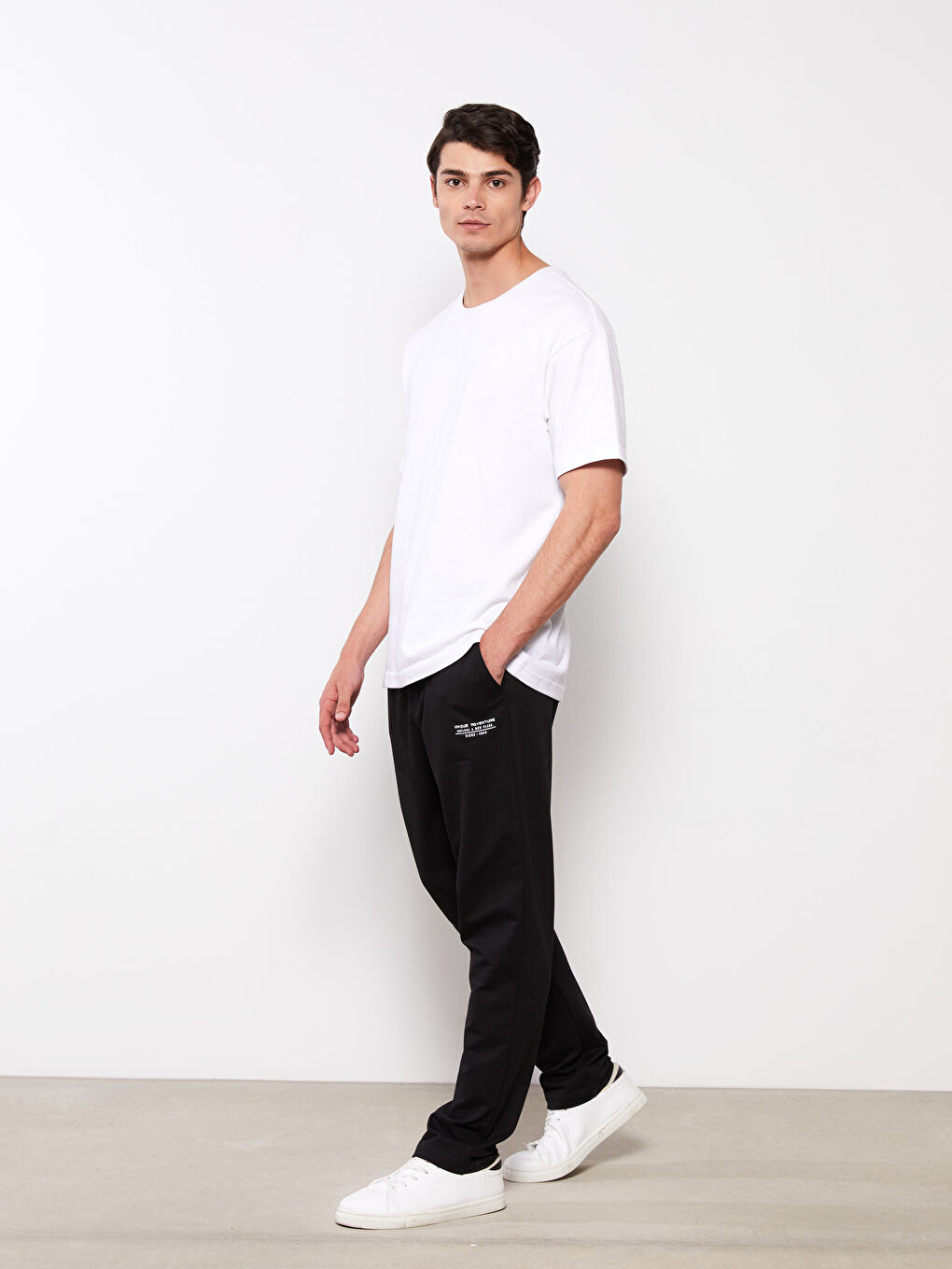 Siyah Standart Kalıp Erkek Eşofman Altı-1