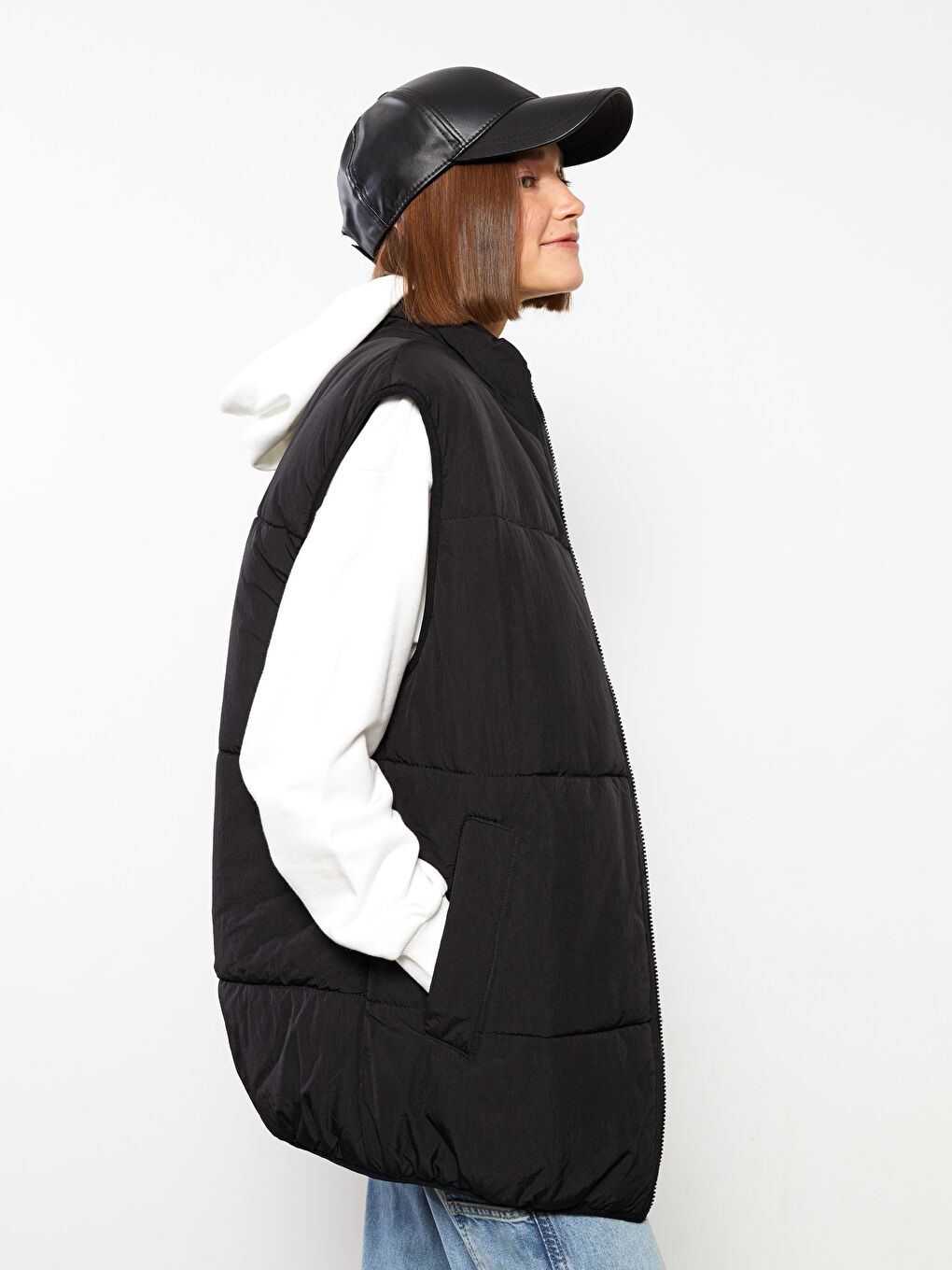 Siyah Kadın Dik Yaka Düz Şişme Yelek