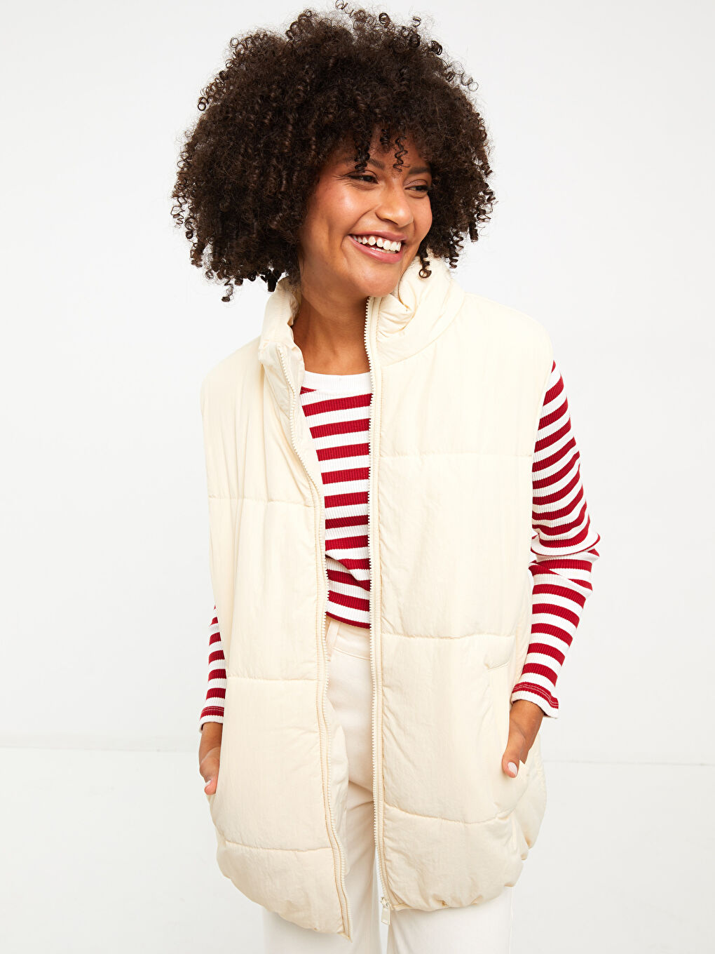 Ekru Kadın Dik Yaka Düz Şişme Yelek-1