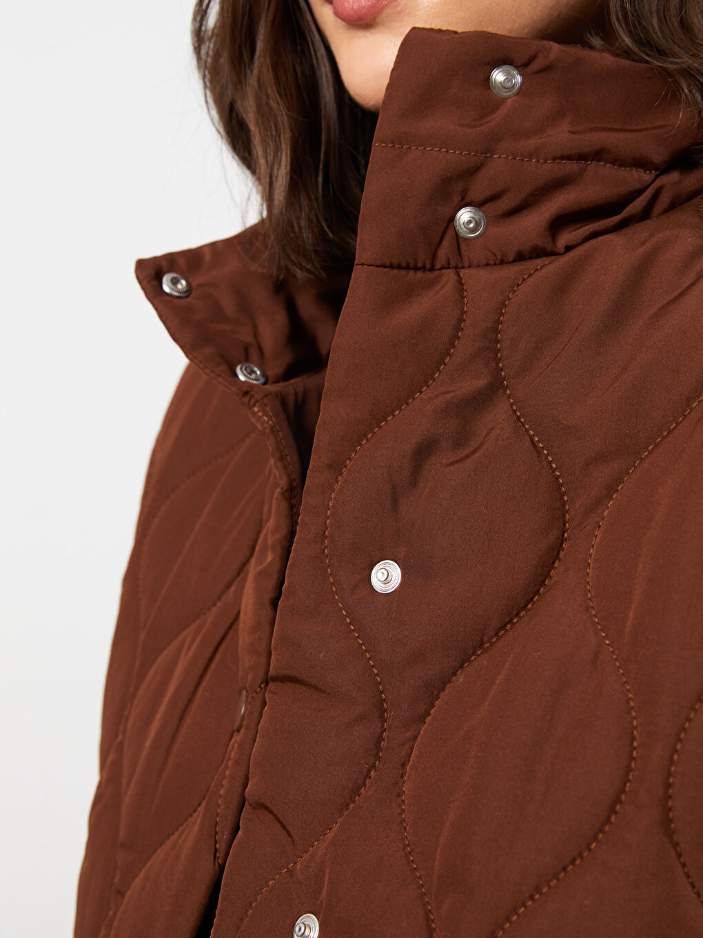 Geacă de Puf Pentru Femei Cu Guler Înalt Model Matlasat Mânecă Lungă-3