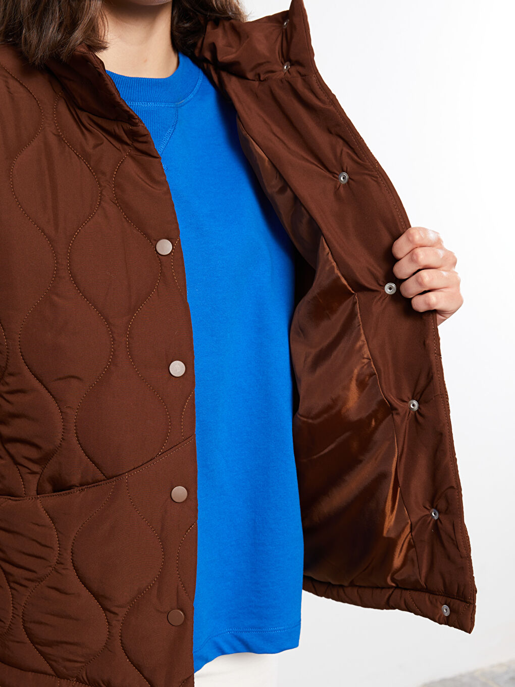 Geacă de Puf Pentru Femei Cu Guler Înalt Model Matlasat Mânecă Lungă-4