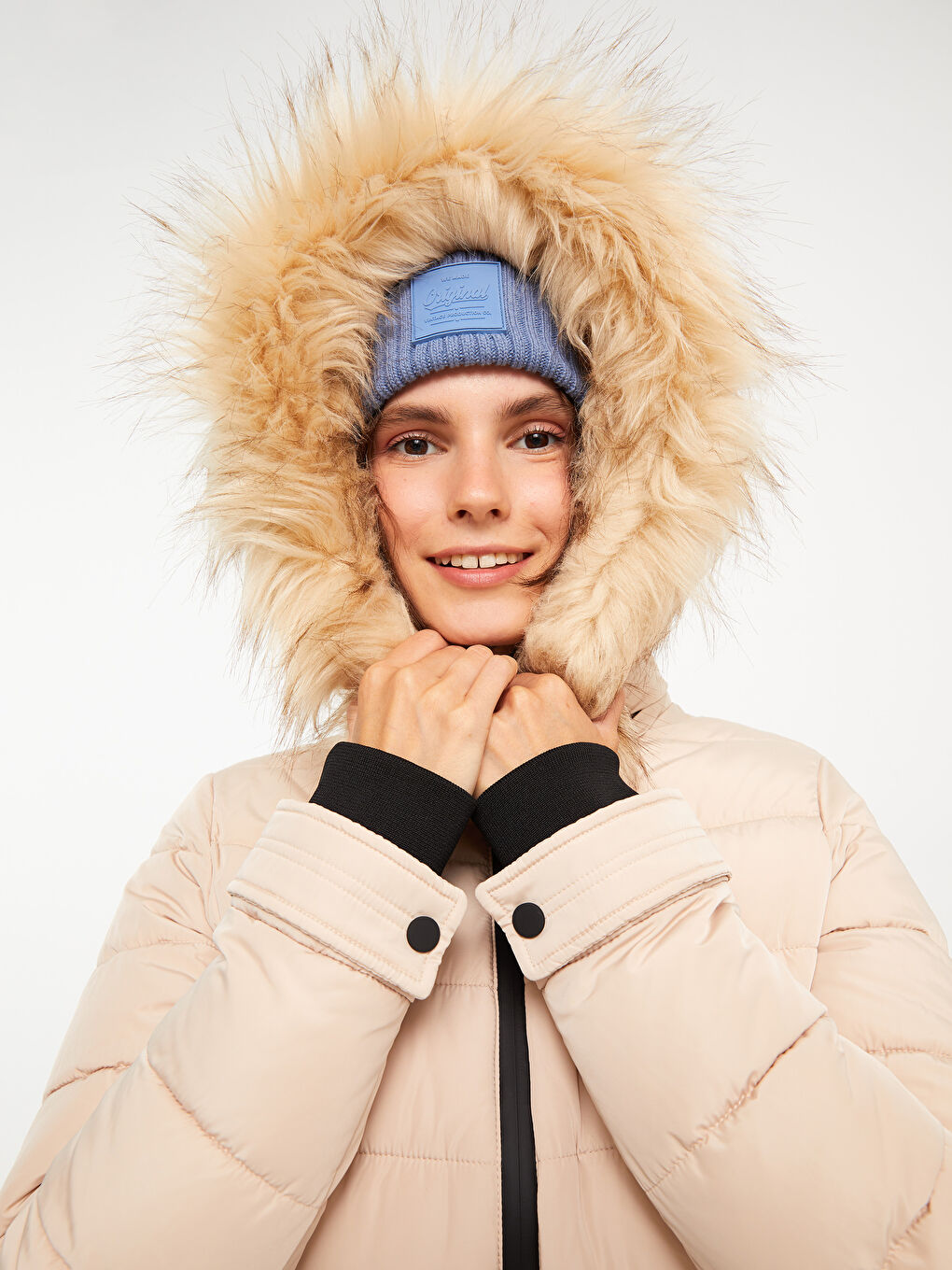 بالطو منتفخ سادة بكابوش للسيدات-1