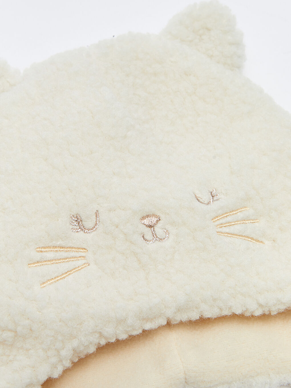 LCW baby Plišana kapa za bebe devojčice sa vezenim detaljima -W23376Z1-FDL