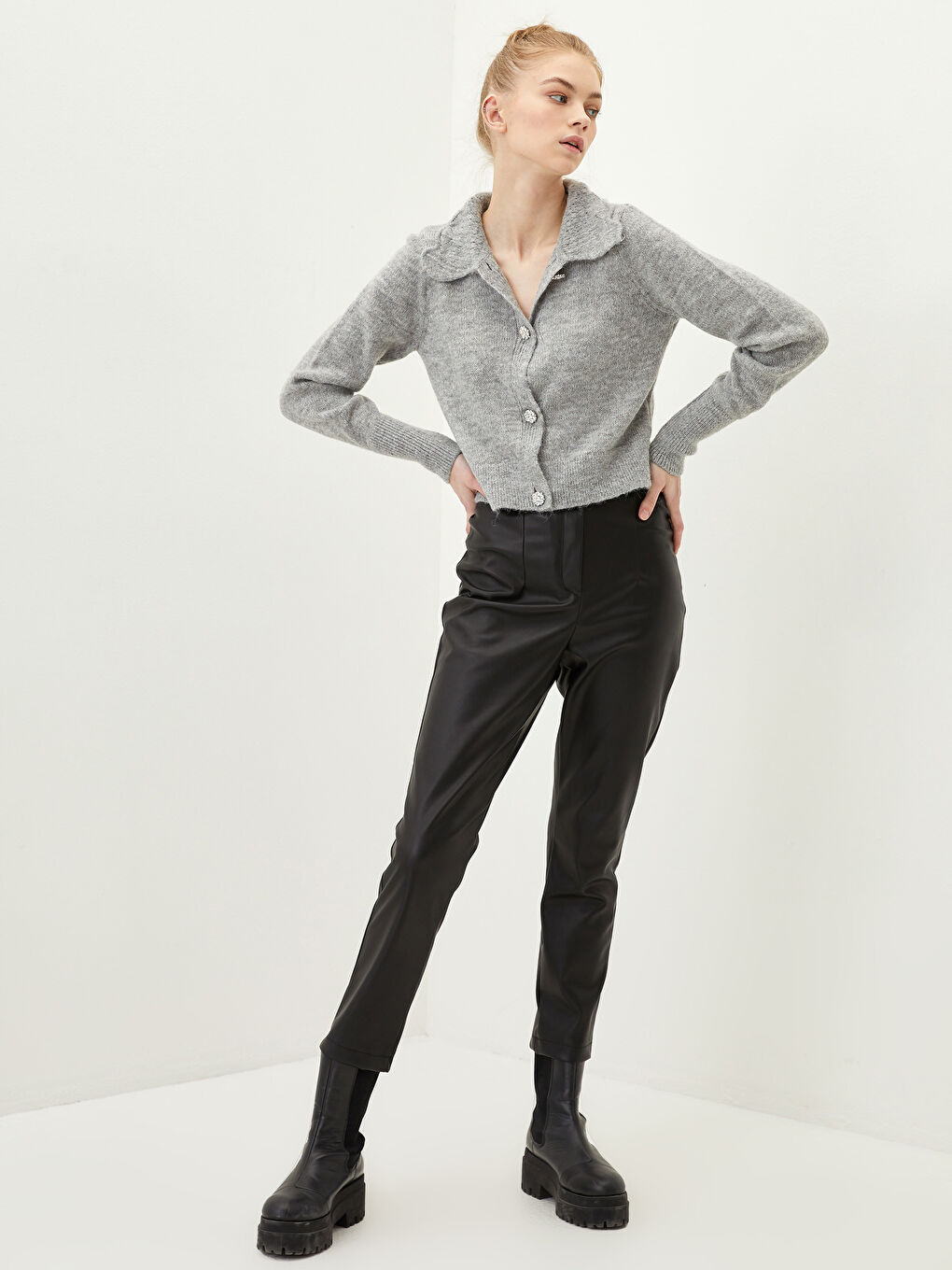 Gri Bebe Yaka Düz Uzun kollu Kadın Triko Hırka-1