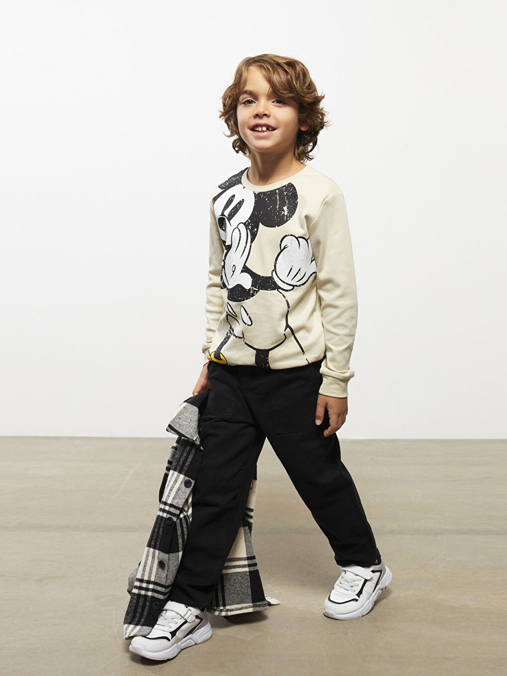 LCW Kids Yeni Siyah Basic Gabardin Erkek Çocuk Pantolon - 1