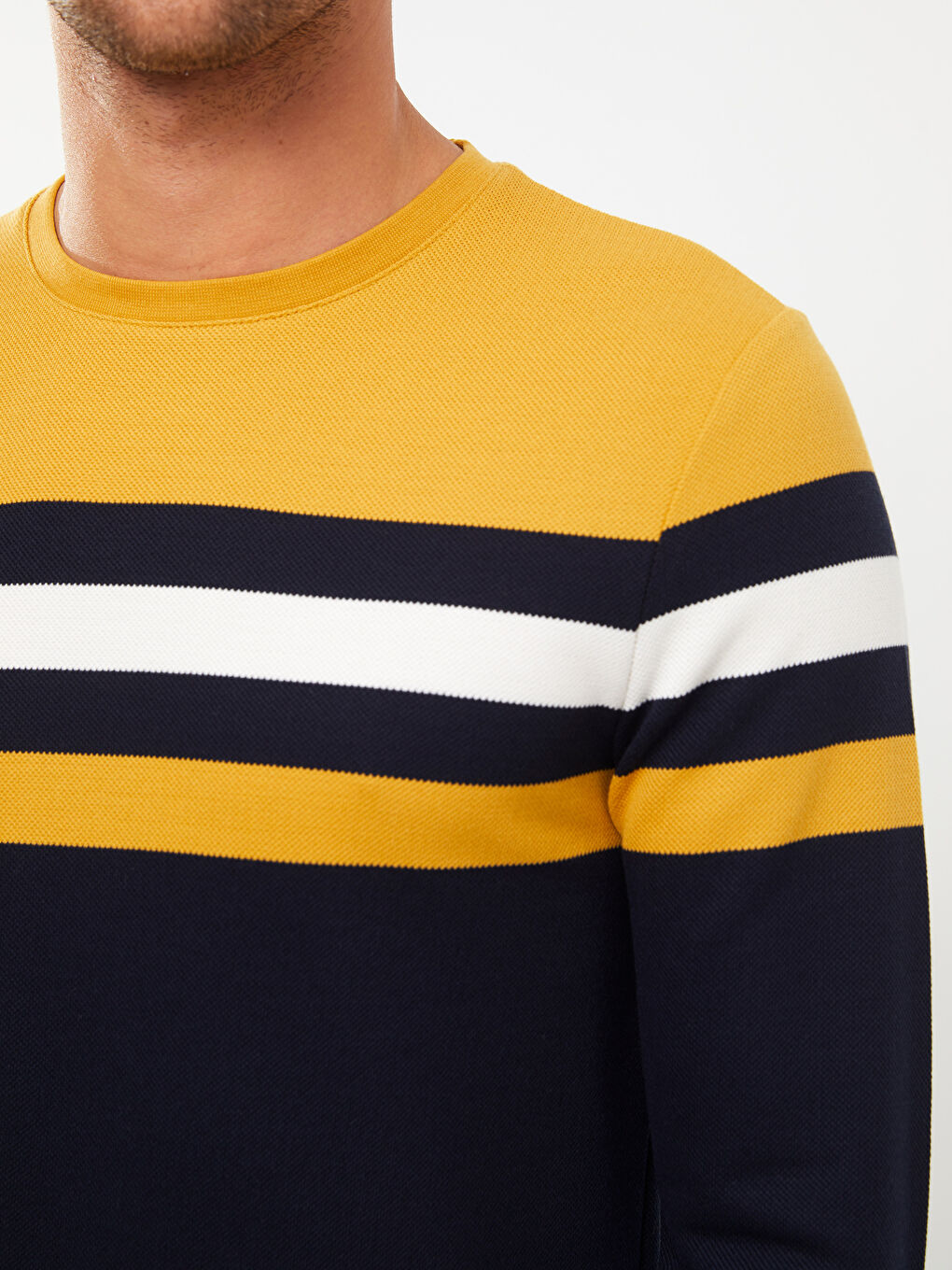 سويتشيرت رجالي مخطط بكم طويل وكول مدور-3