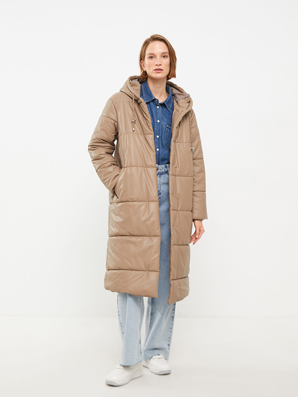 Manteau en Similicuir pour Femmes avec Capuche et Manches Longues Droites