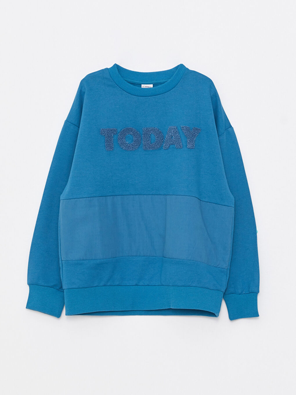 LCW Kids Суитчър с кръгло деколте, бродиран, с дълъг ръкав за момче -W23692Z4-HBE