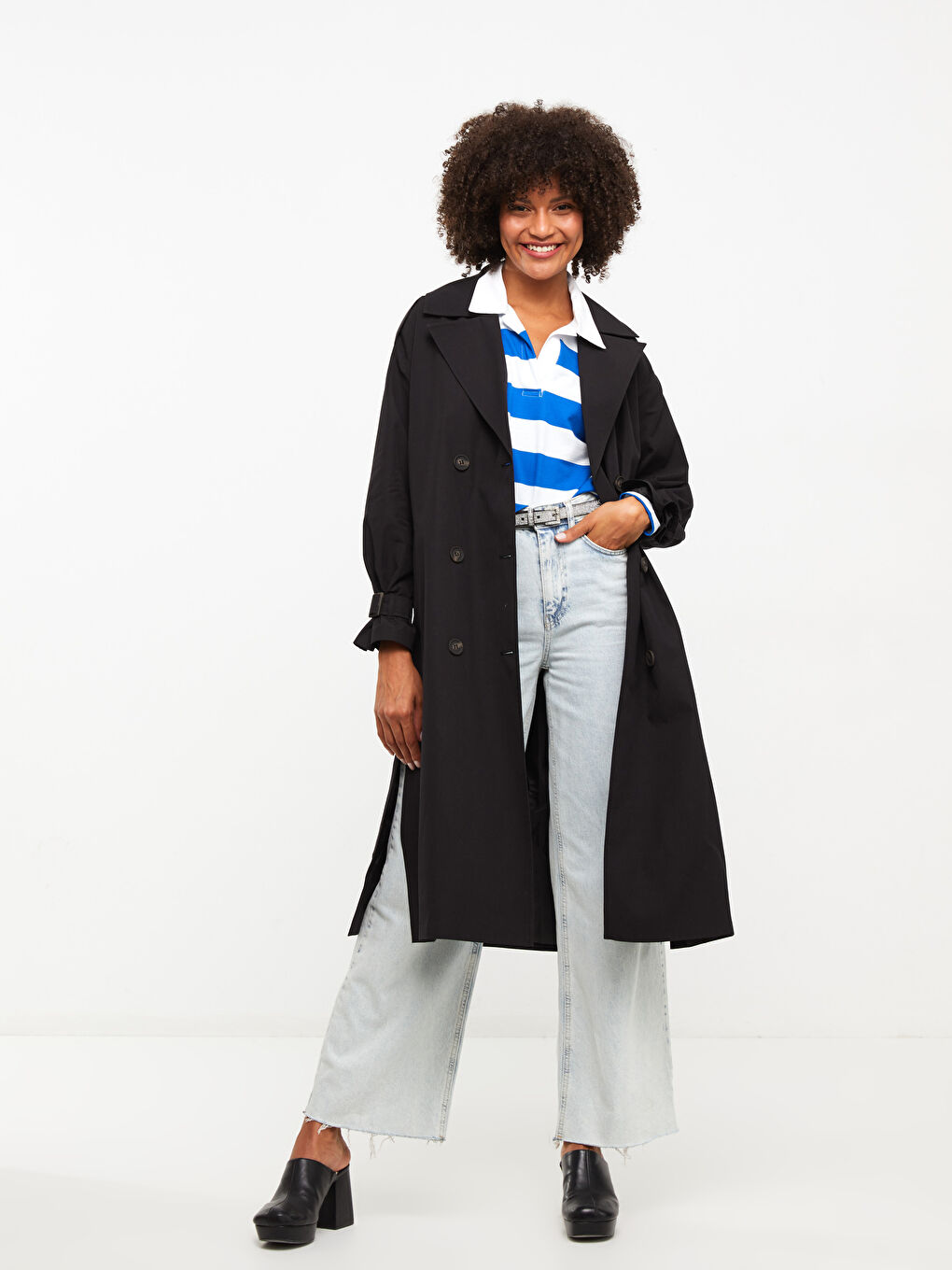 Siyah Ceket Yaka Düz Uzun Kollu Kadın Trençkot