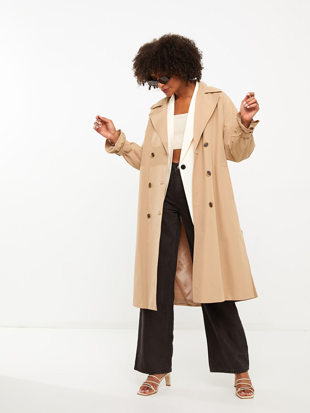 Bej Ceket Yaka Düz Uzun Kollu Kadın Trençkot-1