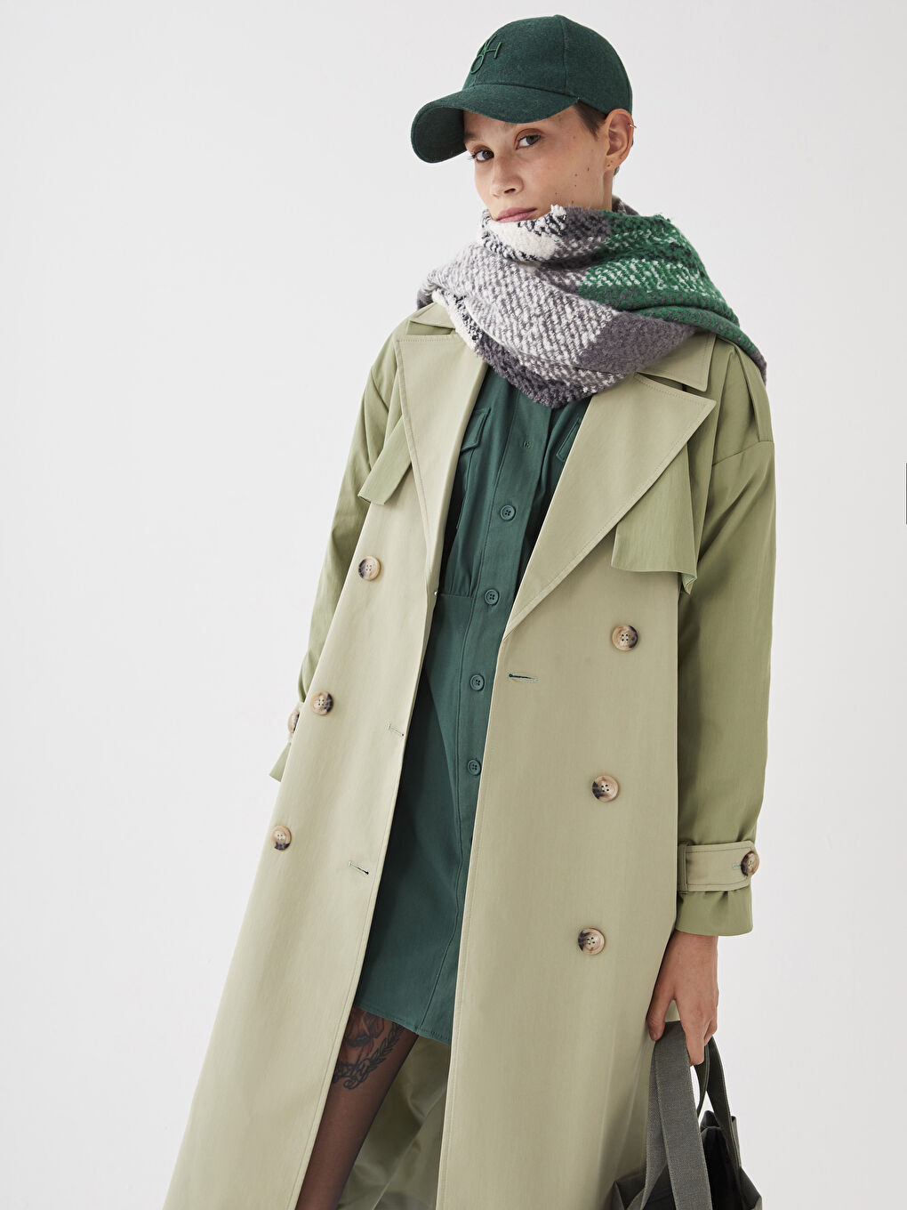 ترانشكوت نسائي سادة بأكمام طويلة وقبة جاكيت-4