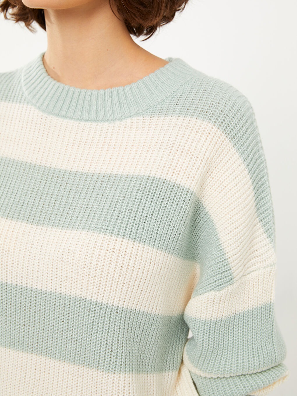 Crew Neck Striped Long Sleeve Women's Knitwear Sweater-3