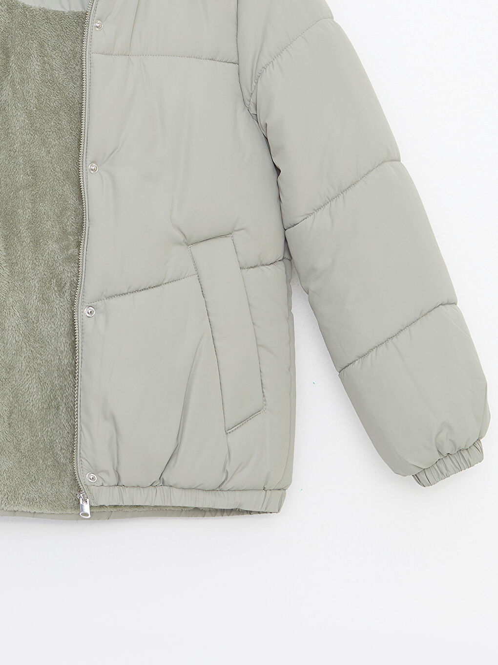 Haki Kadın Kapüşonlu Düz Şişme Mont-9