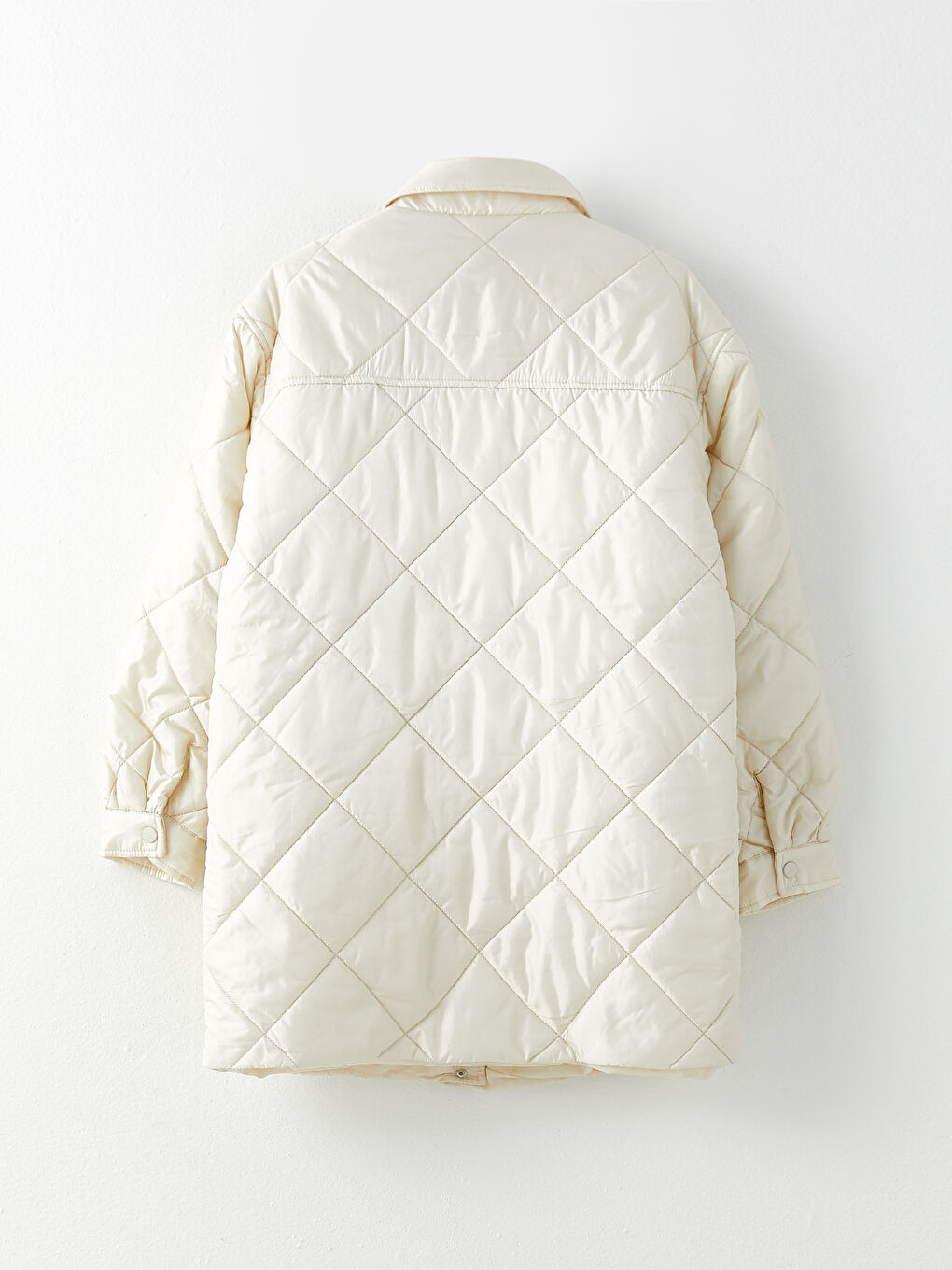 Bej Gömlek Yaka Kapitone Uzun Kollu Kadın Mont-6